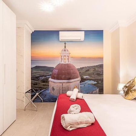 One Of A Kind, Seafront Property In St Georges Bay By 360 Estates San Ġiljan Extérieur photo