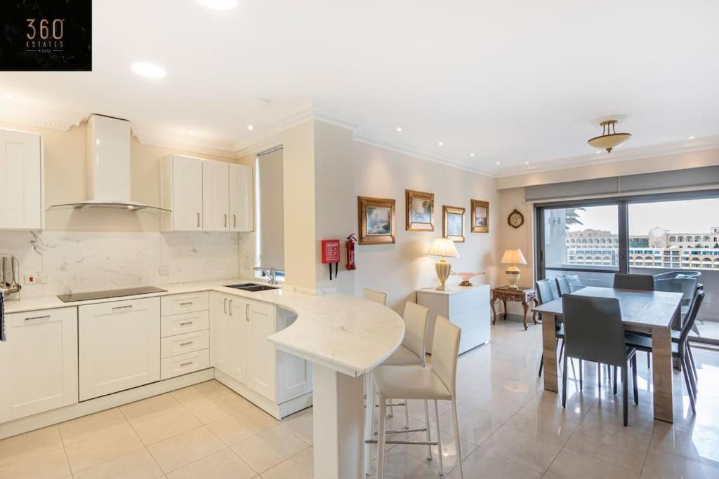 One Of A Kind, Seafront Property In St Georges Bay By 360 Estates San Ġiljan Extérieur photo