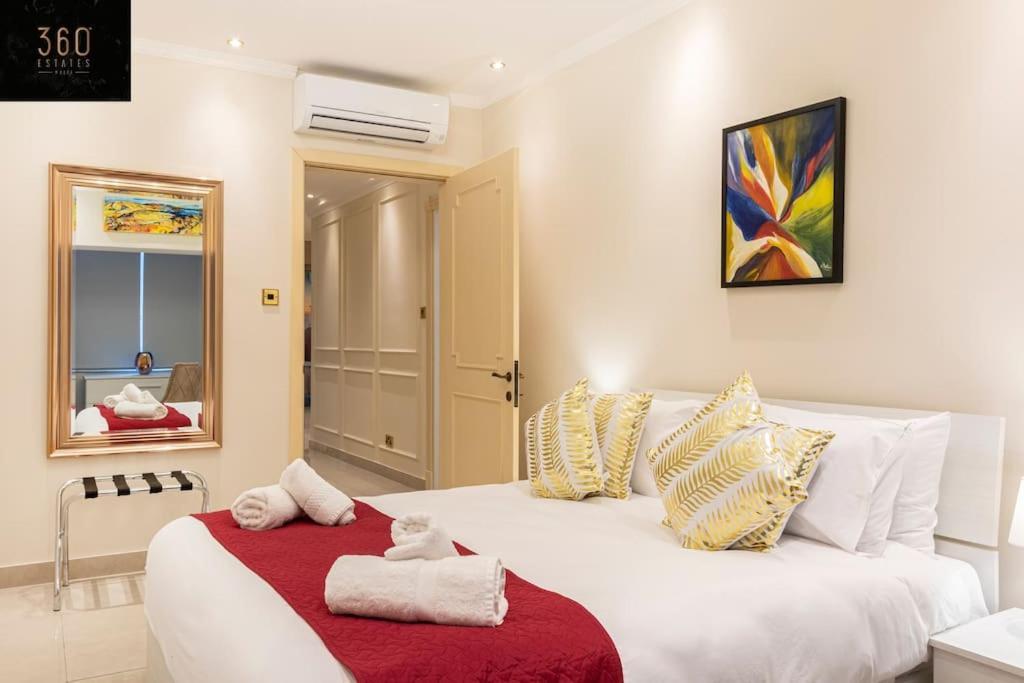 One Of A Kind, Seafront Property In St Georges Bay By 360 Estates San Ġiljan Extérieur photo