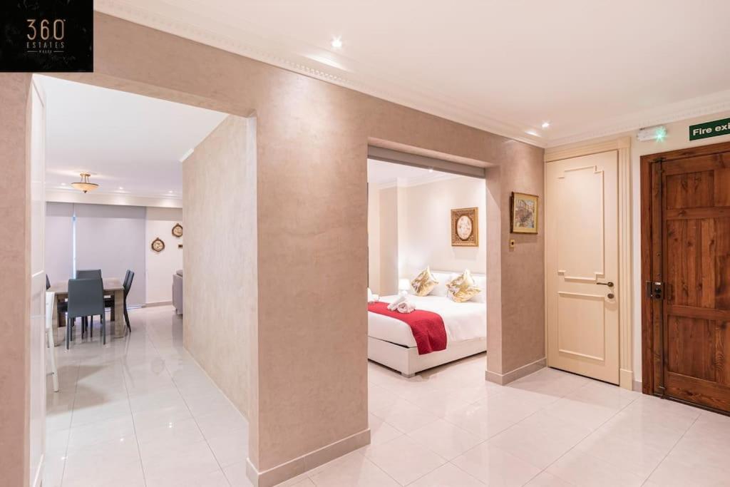 One Of A Kind, Seafront Property In St Georges Bay By 360 Estates San Ġiljan Extérieur photo