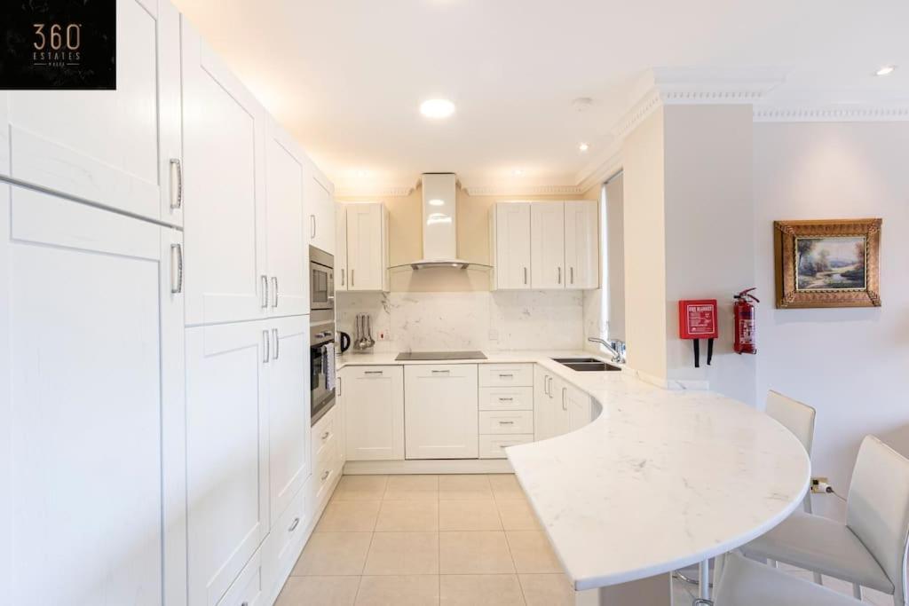 One Of A Kind, Seafront Property In St Georges Bay By 360 Estates San Ġiljan Extérieur photo